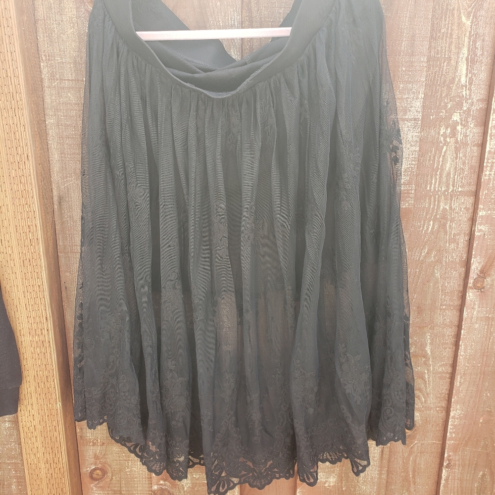 Torrid lace skirt